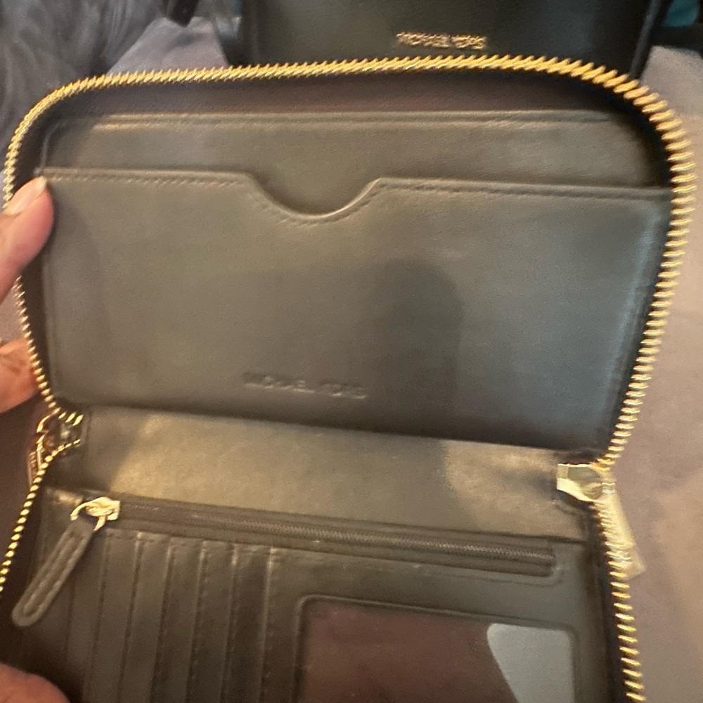 Michael Kors Emilia Belted Backpack Black Leather Medium with matching wallet - Picture 8 of 11